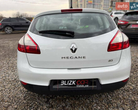 Білий Рено Меган, об'ємом двигуна 1.46 л та пробігом 204 тис. км за 7999 $, фото 9 на Automoto.ua