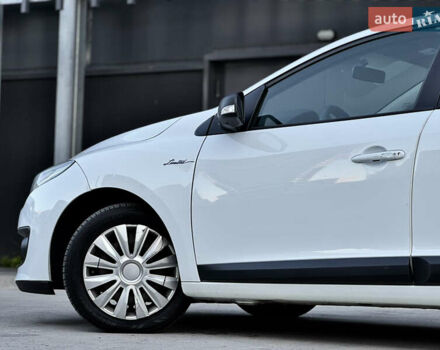 Белый Рено Меган, объемом двигателя 1.5 л и пробегом 291 тыс. км за 7990 $, фото 7 на Automoto.ua