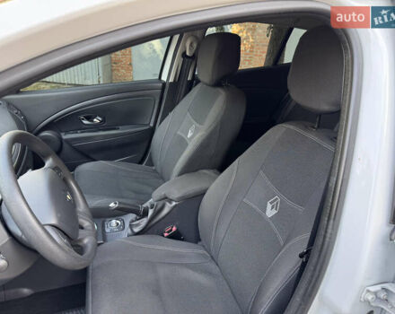 Білий Рено Меган, об'ємом двигуна 1.46 л та пробігом 158 тис. км за 8400 $, фото 18 на Automoto.ua