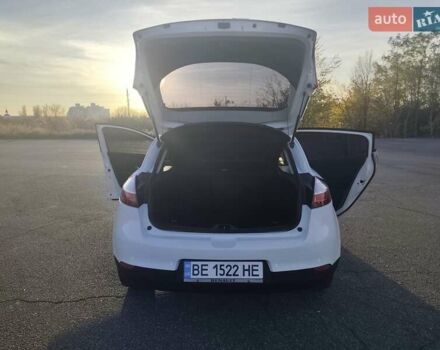 Білий Рено Меган, об'ємом двигуна 1.46 л та пробігом 188 тис. км за 9600 $, фото 9 на Automoto.ua