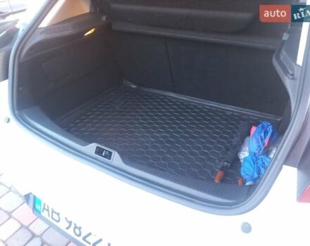 Белый Рено Меган, объемом двигателя 1.46 л и пробегом 208 тыс. км за 9500 $, фото 3 на Automoto.ua