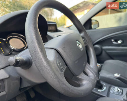 Білий Рено Меган, об'ємом двигуна 1.46 л та пробігом 158 тис. км за 8400 $, фото 15 на Automoto.ua