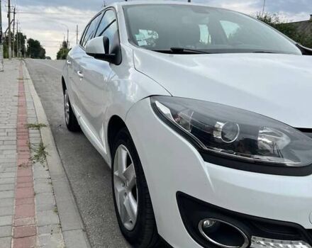 Белый Рено Меган, объемом двигателя 1.5 л и пробегом 241 тыс. км за 8700 $, фото 2 на Automoto.ua