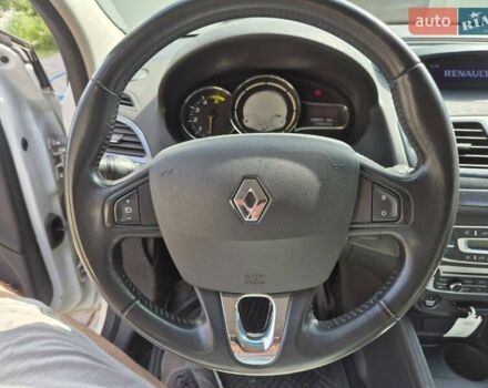 Белый Рено Меган, объемом двигателя 1.46 л и пробегом 203 тыс. км за 9500 $, фото 18 на Automoto.ua