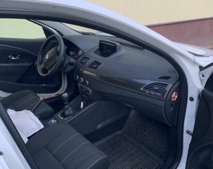 Белый Рено Меган, объемом двигателя 1.5 л и пробегом 3 тыс. км за 7700 $, фото 7 на Automoto.ua