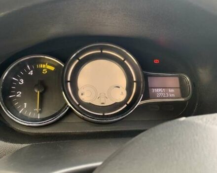 Белый Рено Меган, объемом двигателя 1.5 л и пробегом 314 тыс. км за 7700 $, фото 2 на Automoto.ua