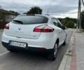 Белый Рено Меган, объемом двигателя 1.5 л и пробегом 241 тыс. км за 8700 $, фото 5 на Automoto.ua