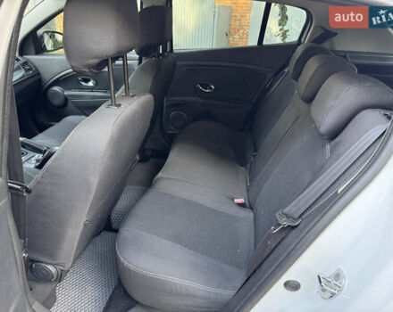 Білий Рено Меган, об'ємом двигуна 1.46 л та пробігом 158 тис. км за 8400 $, фото 19 на Automoto.ua