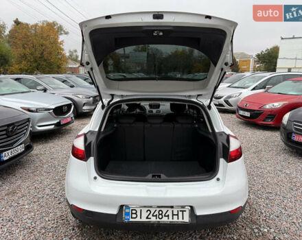 Белый Рено Меган, объемом двигателя 1.5 л и пробегом 158 тыс. км за 8900 $, фото 34 на Automoto.ua