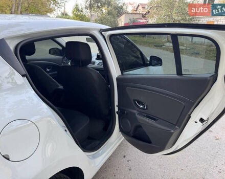 Білий Рено Меган, об'ємом двигуна 1.46 л та пробігом 158 тис. км за 8400 $, фото 31 на Automoto.ua