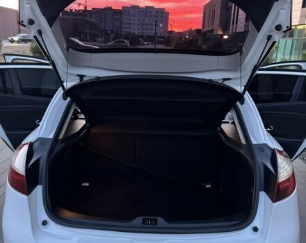 Рено Меган 2015 в Хмельницком на Automoto.ua Белый Рено Меган, объемом двигателя 1.5 л и пробегом 336 тыс. км за 8000 $, фото 4 на Automoto.ua