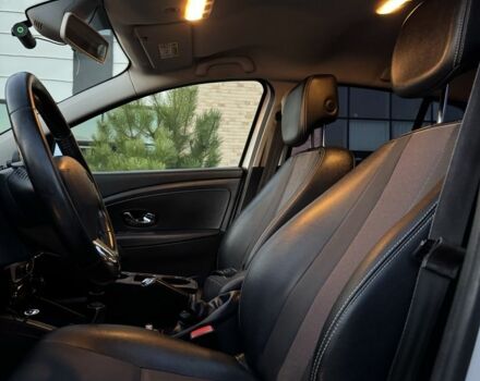 Рено Меган 2015 в Хмельницком на Automoto.ua Белый Рено Меган, объемом двигателя 1.5 л и пробегом 336 тыс. км за 8000 $, фото 6 на Automoto.ua