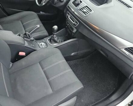 Білий Рено Меган, об'ємом двигуна 1.46 л та пробігом 233 тис. км за 8300 $, фото 13 на Automoto.ua