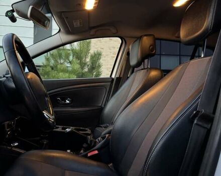 Белый Рено Меган, объемом двигателя 1.46 л и пробегом 336 тыс. км за 8000 $, фото 12 на Automoto.ua