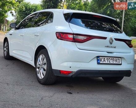 Белый Рено Меган, объемом двигателя 1.46 л и пробегом 228 тыс. км за 7999 $, фото 8 на Automoto.ua
