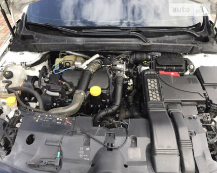 Білий Рено Меган, об'ємом двигуна 1.46 л та пробігом 156 тис. км за 11600 $, фото 27 на Automoto.ua