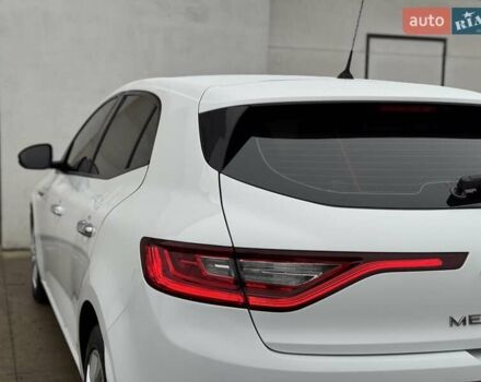 Белый Рено Меган, объемом двигателя 1.46 л и пробегом 195 тыс. км за 9950 $, фото 28 на Automoto.ua