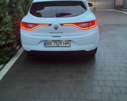 Белый Рено Меган, объемом двигателя 1.46 л и пробегом 195 тыс. км за 9500 $, фото 2 на Automoto.ua
