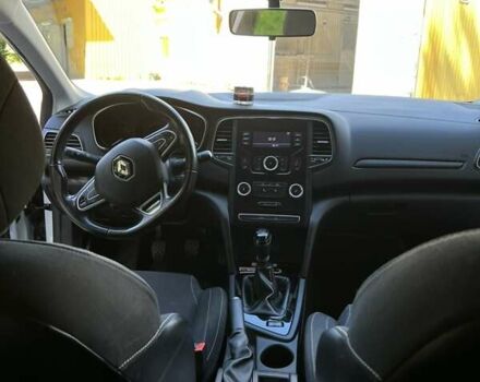 Белый Рено Меган, объемом двигателя 1.46 л и пробегом 240 тыс. км за 9500 $, фото 6 на Automoto.ua