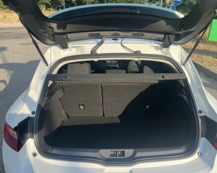 Белый Рено Меган, объемом двигателя 1.5 л и пробегом 242 тыс. км за 8500 $, фото 13 на Automoto.ua