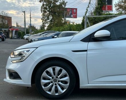 Белый Рено Меган, объемом двигателя 1.5 л и пробегом 204 тыс. км за 9990 $, фото 4 на Automoto.ua