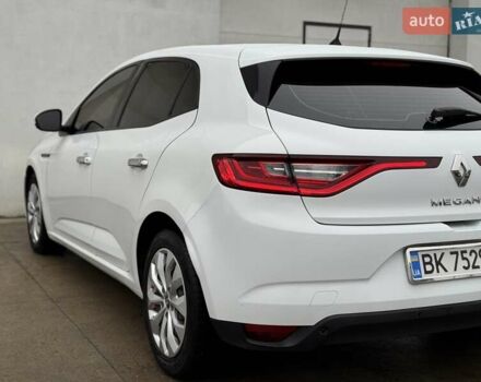 Белый Рено Меган, объемом двигателя 1.46 л и пробегом 195 тыс. км за 9950 $, фото 27 на Automoto.ua