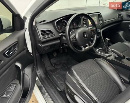 Белый Рено Меган, объемом двигателя 1.46 л и пробегом 195 тыс. км за 9950 $, фото 34 на Automoto.ua