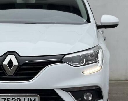 Белый Рено Меган, объемом двигателя 1.46 л и пробегом 195 тыс. км за 9950 $, фото 17 на Automoto.ua