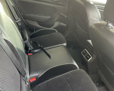 Білий Рено Меган, об'ємом двигуна 1.46 л та пробігом 226 тис. км за 11000 $, фото 9 на Automoto.ua