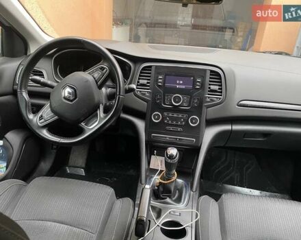 Белый Рено Меган, объемом двигателя 1.46 л и пробегом 238 тыс. км за 9500 $, фото 3 на Automoto.ua