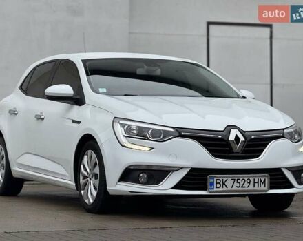Белый Рено Меган, объемом двигателя 1.46 л и пробегом 195 тыс. км за 9950 $, фото 15 на Automoto.ua