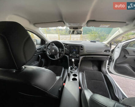 Білий Рено Меган, об'ємом двигуна 1.46 л та пробігом 226 тис. км за 11000 $, фото 10 на Automoto.ua