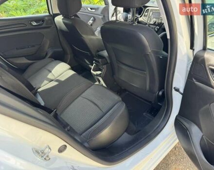 Белый Рено Меган, объемом двигателя 1.5 л и пробегом 259 тыс. км за 9600 $, фото 13 на Automoto.ua