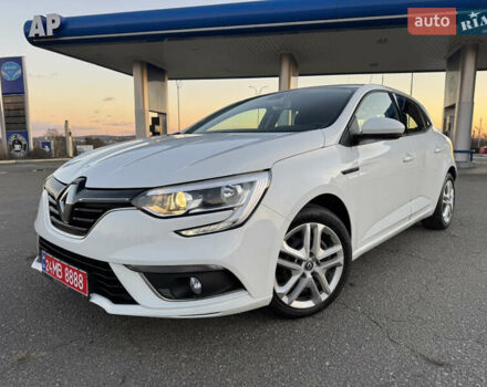 Белый Рено Меган, объемом двигателя 1.5 л и пробегом 214 тыс. км за 11999 $, фото 1 на Automoto.ua