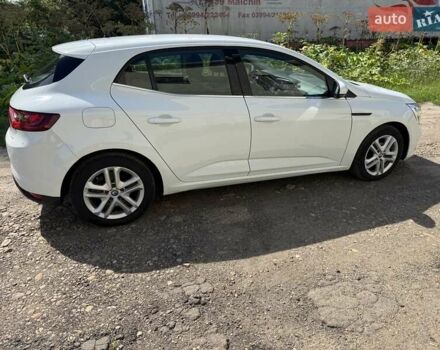 Белый Рено Меган, объемом двигателя 1.5 л и пробегом 259 тыс. км за 9600 $, фото 5 на Automoto.ua