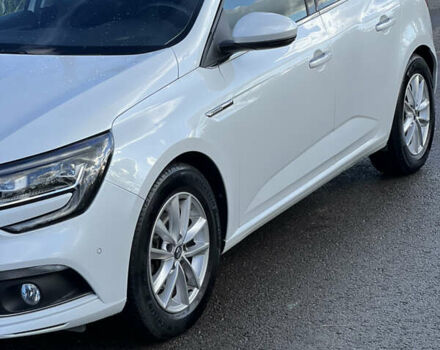 Белый Рено Меган, объемом двигателя 1.2 л и пробегом 41 тыс. км за 16000 $, фото 15 на Automoto.ua