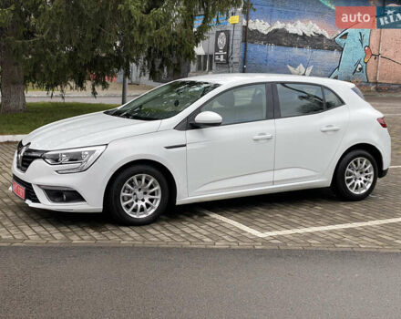 Білий Рено Меган, об'ємом двигуна 1.5 л та пробігом 207 тис. км за 10985 $, фото 2 на Automoto.ua