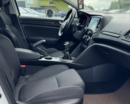 Белый Рено Меган, объемом двигателя 1.5 л и пробегом 160 тыс. км за 10800 $, фото 18 на Automoto.ua