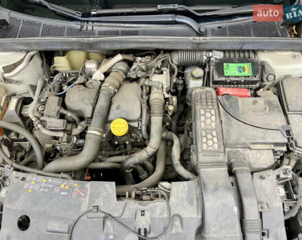 Белый Рено Меган, объемом двигателя 1.5 л и пробегом 151 тыс. км за 15650 $, фото 88 на Automoto.ua