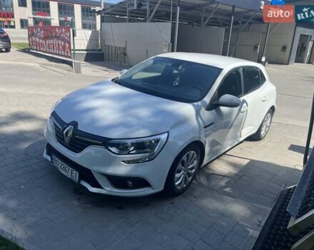 Белый Рено Меган, объемом двигателя 1.5 л и пробегом 204 тыс. км за 12400 $, фото 1 на Automoto.ua