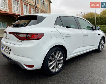 Белый Рено Меган, объемом двигателя 1.5 л и пробегом 151 тыс. км за 15650 $, фото 13 на Automoto.ua