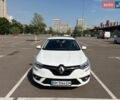 Белый Рено Меган, объемом двигателя 1.46 л и пробегом 237 тыс. км за 10000 $, фото 2 на Automoto.ua