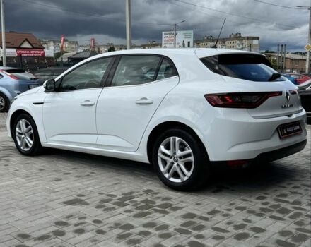 Белый Рено Меган, объемом двигателя 1.5 л и пробегом 160 тыс. км за 10800 $, фото 6 на Automoto.ua