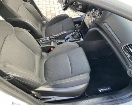 Белый Рено Меган, объемом двигателя 1.5 л и пробегом 207 тыс. км за 10850 $, фото 12 на Automoto.ua