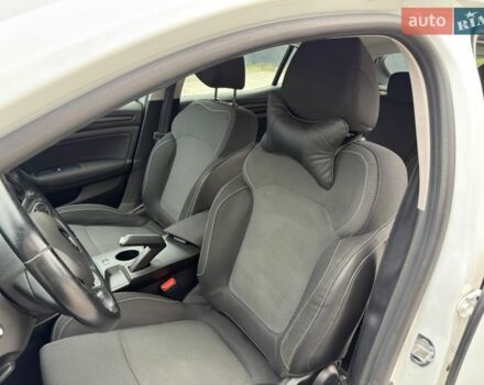 Білий Рено Меган, об'ємом двигуна 1.6 л та пробігом 189 тис. км за 10800 $, фото 13 на Automoto.ua