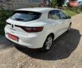 Белый Рено Меган, объемом двигателя 1.5 л и пробегом 259 тыс. км за 9600 $, фото 2 на Automoto.ua
