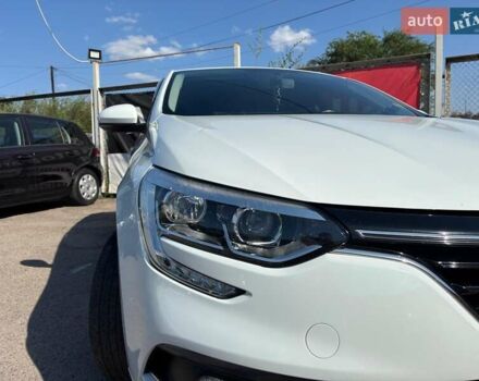 Білий Рено Меган, об'ємом двигуна 1.5 л та пробігом 221 тис. км за 10690 $, фото 8 на Automoto.ua