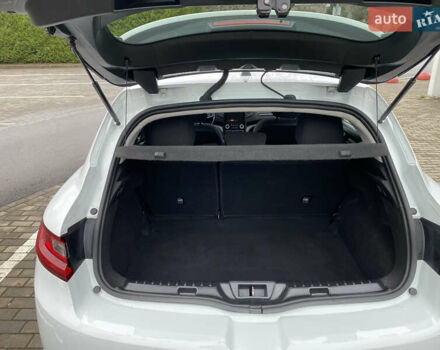 Білий Рено Меган, об'ємом двигуна 1.5 л та пробігом 207 тис. км за 10985 $, фото 11 на Automoto.ua