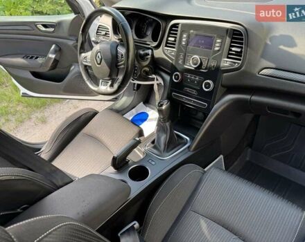 Белый Рено Меган, объемом двигателя 1.5 л и пробегом 259 тыс. км за 9600 $, фото 15 на Automoto.ua
