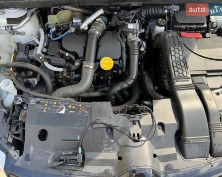 Белый Рено Меган, объемом двигателя 1.5 л и пробегом 259 тыс. км за 9600 $, фото 17 на Automoto.ua